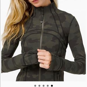 Lululemon define jacket size 4